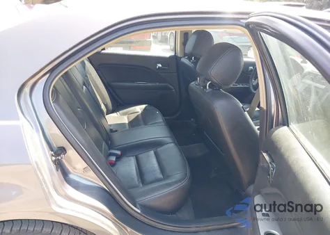 2012 Ford Fusion Sel z USA, uszkodzony, nr VIN 3FAHP0CG5CR381359